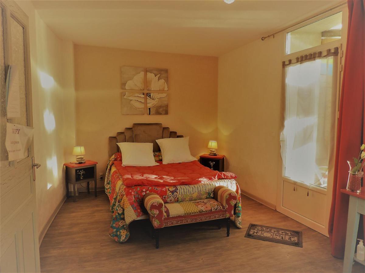 Chambres D'Hotes La Dorgisane Venterol  Exteriör bild